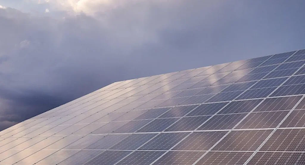 How Do Solar Panels Work in Cloudy Weather? 2 solar panels work in cloudy