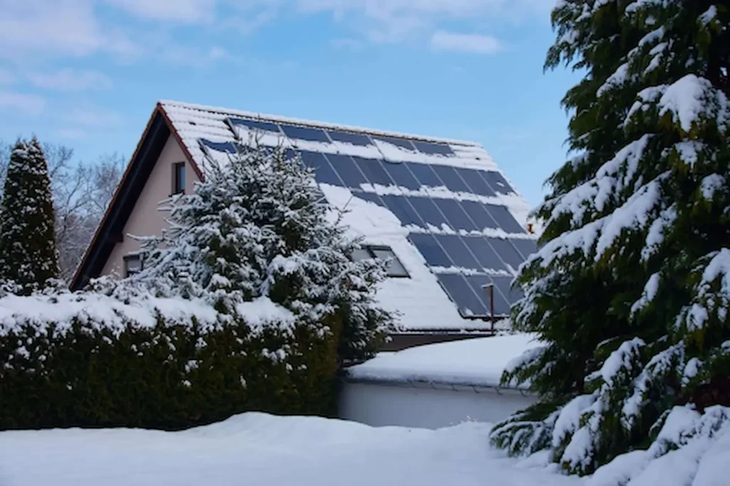 How Do Solar Panels Work in Cloudy Weather? 4 solar panels work in cloudy